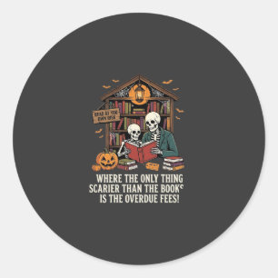 Adesivo Redondo Design de Biblioteca de Esqueleto de Halloween Ama