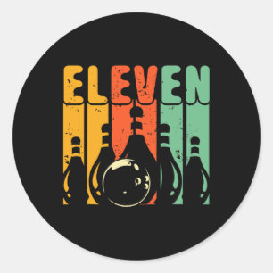 Adesivo Redondo Design de Boliche de Aniversário de 11 anos Retro 