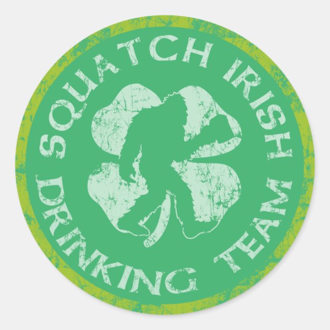 Adesivo Redondo Dia de São Patrício Squatch Irish Bebendo Team (Frente)