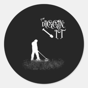 Adesivo Redondo Dito Engraçado Estou Cavando - Detector de Metal,