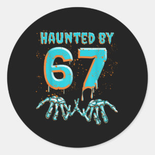Adesivo Redondo Diversão 67 Meme Halloween Mão de Esqueleto Assomb
