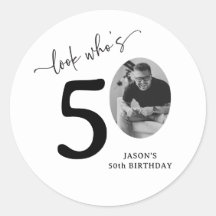 Divertido 'Olha Quem Faz 50' Estiloso Aniversário