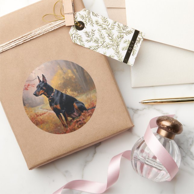 Adesivo Redondo Doberman no outono deixa cair inspiração (Presentear)