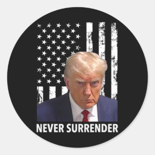 Adesivo Redondo Donald Trump Mug Shot - Nunca rendam F Americano