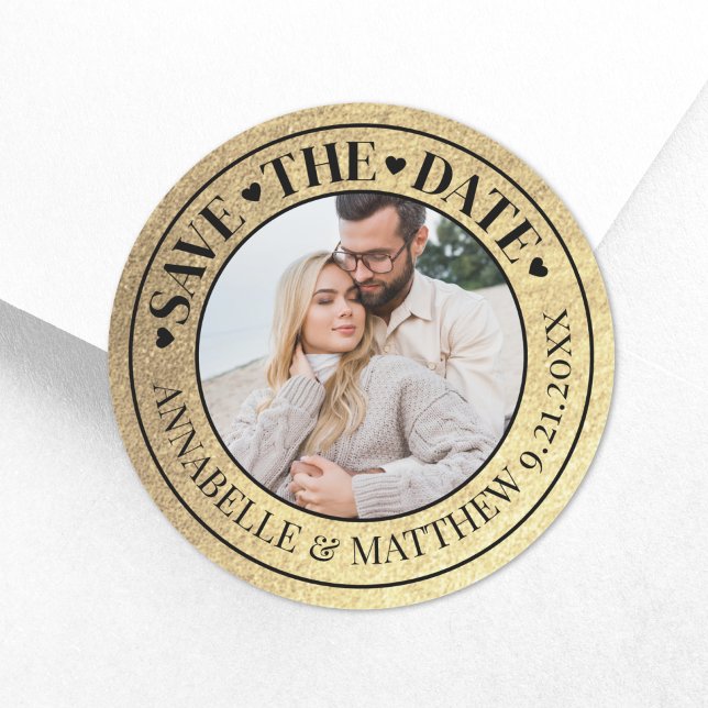 Adesivo Redondo Dourado Casamento Fotográfico Salvar a Data (Photo Wedding Gold Save The Date Classic Round Sticker)