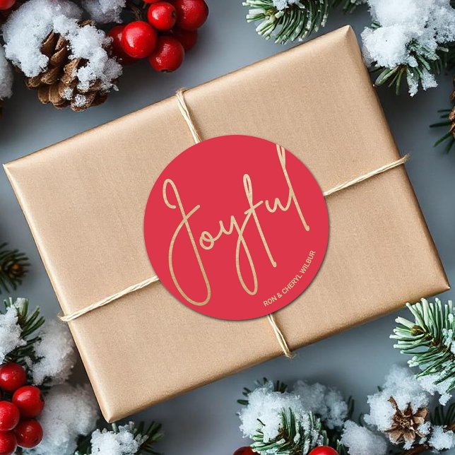 Adesivo Redondo Dourado JOYFUL no Natal Vermelho (JOYFUL in gold script on red Christmas 3" Round Stickers)