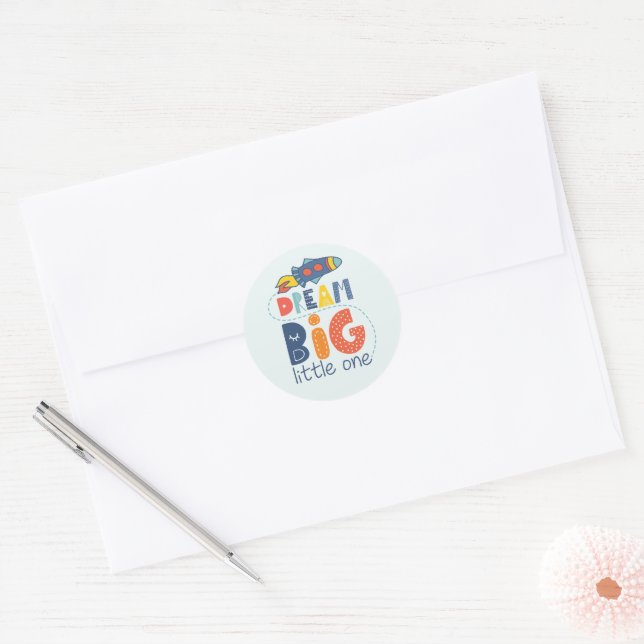 Adesivo Redondo Dream Big Little One Rocket (Envelope)
