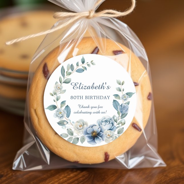 Adesivo Redondo Dusty Blue Floral Aniversário Obrigado (Criador carregado)