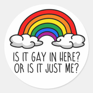 Adesivo Redondo É gay aqui, camiseta