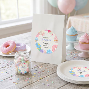 Adesivo Redondo É um Chá de Bebê Casual Baby Sprinkle
