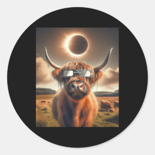 Adesivo Redondo Eclipse Solar Total Vaca do Planalto Vestindo Pulm