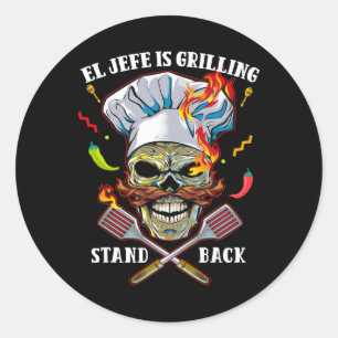 Adesivo Redondo El Jefe Está Griling Stand Ck Funny Skull Churrasc