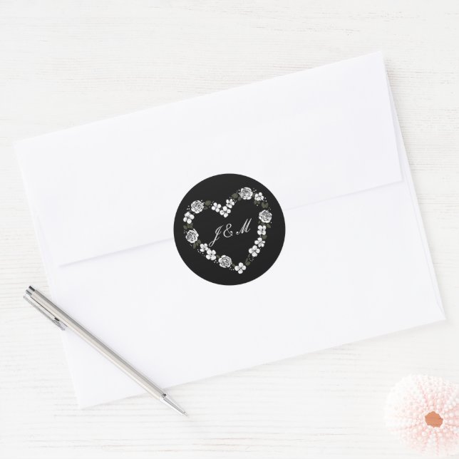 Adesivo Redondo Elegant Black and White Floral Heart Wedding  (Envelope)