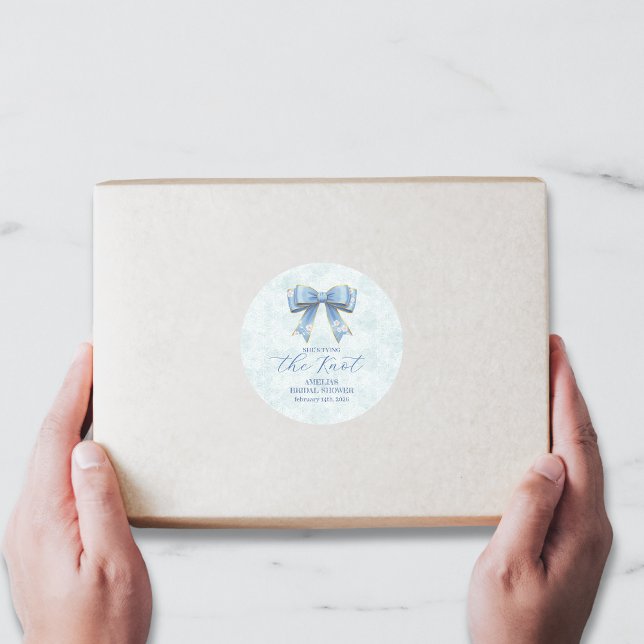 Adesivo Redondo Elegant Blue Bow Engagement Party Invitation (Criador carregado)