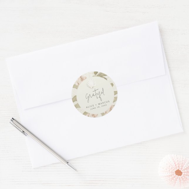 Adesivo Redondo Elegant Tropical Beach Wedding Favor  (Envelope)