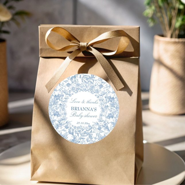 Adesivo Redondo Elegante chá de fraldas azul-toile francês (Elegant French toile dusty blue boy baby shower thank you favor Sticker template botanical favor)