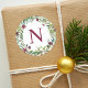 Adesivo Redondo Elegante Winter Greenery Burgundy Monograma Wreath (Criador carregado)