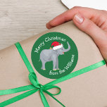 Adesivo Redondo Elephant Christmas Cute Custom From Family Gift<br><div class="desc">Bons animais de férias são minha parte favorita do Natal. Um belo elefante vestindo um chapéu vermelho de Papai Noel e parecendo feliz. Este adesivo de elefante verde personalizado me enche com o espírito de Natal.</div>