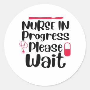 Adesivo Redondo Enfermeira Presente Em Curso Por Favor Aguarde