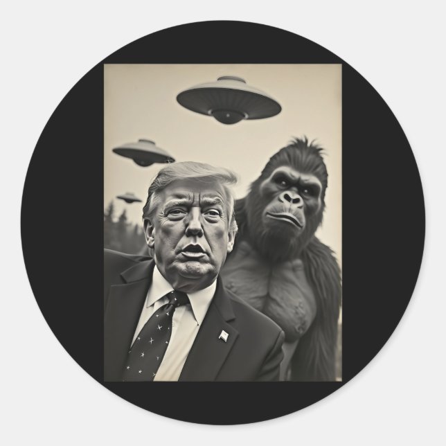 Adesivo Redondo Engraçado Trump Bigfoot Selfie Com Alienígena Estr (Frente)
