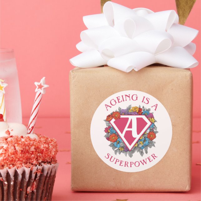 Adesivo Redondo Envelhecer é um aniversário superpoderoso (Festa)