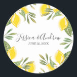 Adesivo Redondo Envelope Lemon Wedding Seal Summer Sticker Citrus<br><div class="desc">Europeia: Meu obrigado de na moda, seu adesivo, cupcake Topper, etiqueta de favor ou selo de envelope! Todos os detalhes são HAND-DRAWN para que você possa ter certeza de que este design é um tipo. Os limões são incríveis para qualquer festa. Que melhor maneira de receber a chegada da primavera...</div>