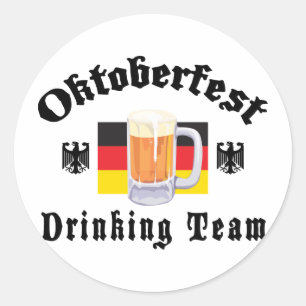 Adesivo Redondo Equipe do bebendo de Oktoberfest