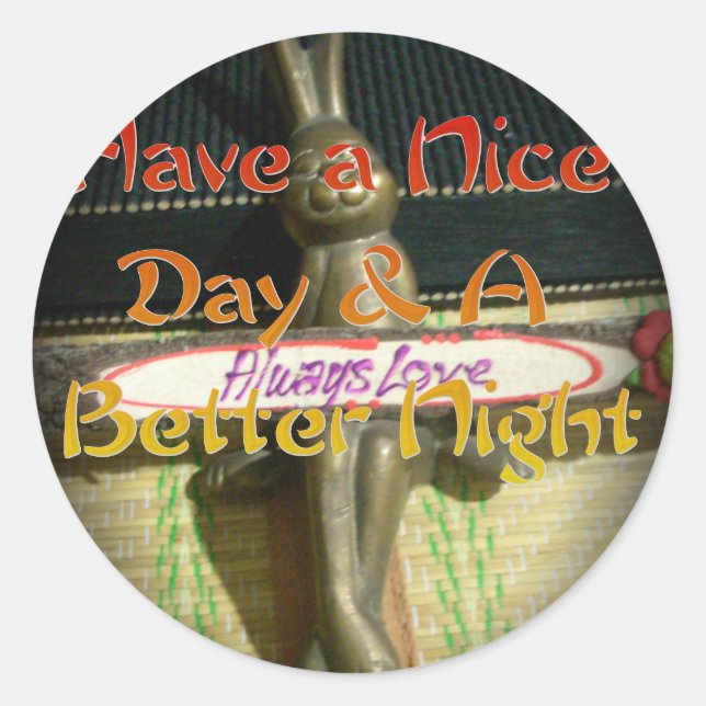 Adesivo Redondo Escultura do coelho de bronze com citações inspira (Frente)