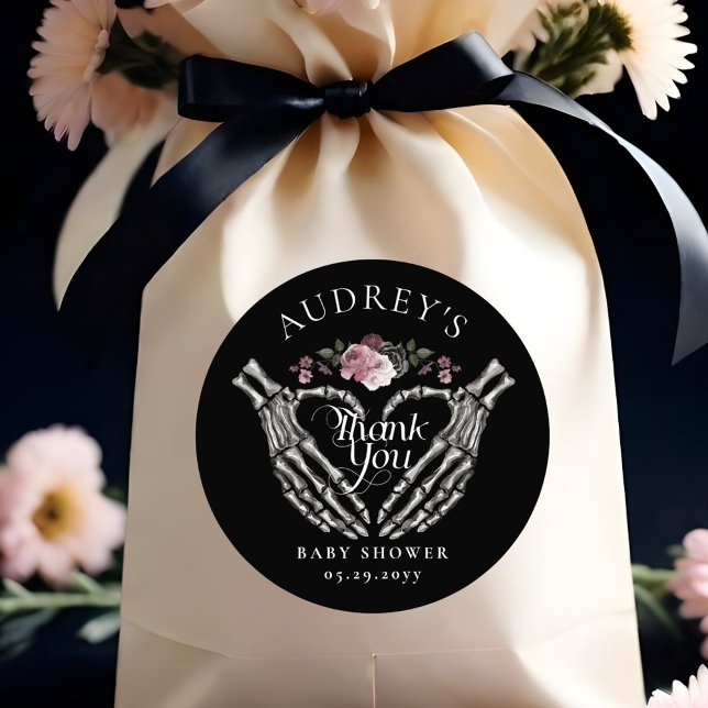 Adesivo Redondo Esqueleto Gótico Mãos Chá de fraldas Cardíaco Obri (Gothic Skeleton Hands Heart Baby Shower Thank You Classic Round Sticker)