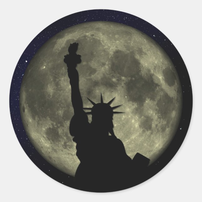 Adesivo Redondo Estátua da Liberdade, Lua, Céu Estrelado (Frente)