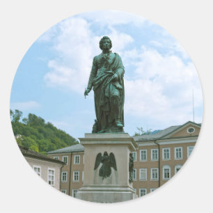 Adesivo Redondo Estátua de Mozart em Salzburgo