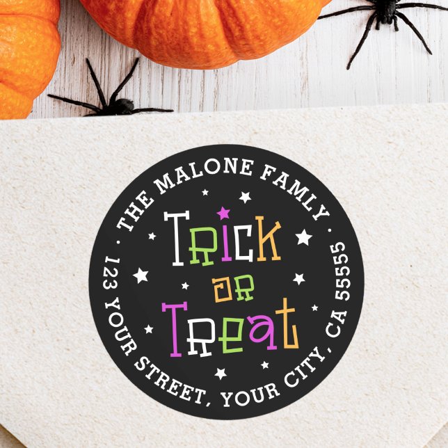 Adesivo Redondo estrelas de doces ou travessuras endereço de devol (Trick or treat stars Halloween return address Classic Round Sticker)