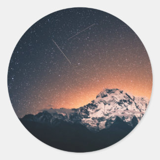 Adesivo Redondo Estrelas e Montanhas