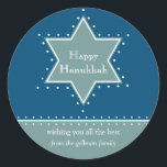 Adesivo Redondo Estrelo de Mensagens de Presente de David Hanukkah<br><div class="desc">Melhor Prêmio de hoje - 7 de outubro de 2010 Uma Estrela de David esboçada por pontos brancos serve como quadro para sua mensagem pessoal de feriado. Que adesivo de Chanucá excelente para colocar presentes para o professor do seu filho, o carteiro, o porteiro ou o entregador. Disponível em cores...</div>