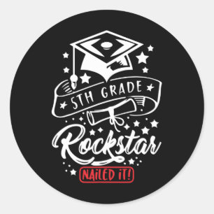Adesivo Redondo Estudante De 5 Grau Rock Star Arrastou-A Engraçada