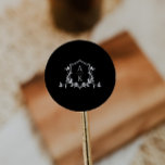 Adesivo Redondo Eterno Vinha Monograma Crest Preto<br><div class="desc">Elegante verde botânico enfeitado em crista,  monograma de casamento,  adesivo preto.</div>