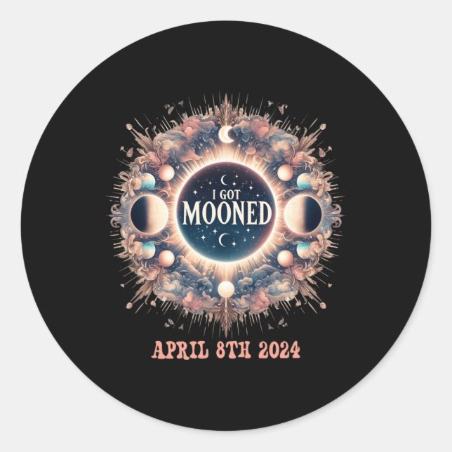 Adesivo Redondo Eu Fiquei Louco Diversão Total Eclipse Solar 2024  (Frente)