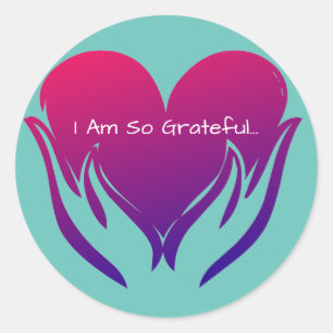 Adesivo Redondo Eu sou tão grata coração nas mãos rosa e azul