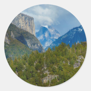 Adesivo Redondo EUA, Califórnia. Vista De Metade De Come Em Yosemi