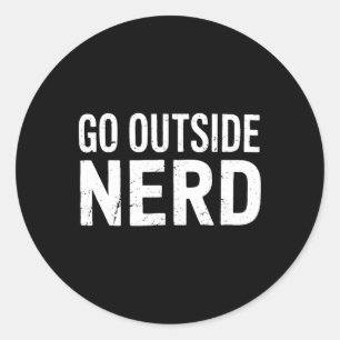 Adesivo Redondo Fã de nerd sai fora divertido caminhada acampament