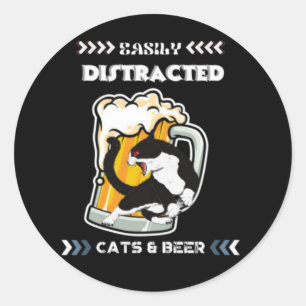 Adesivo Redondo Fácil Distração Por Gatos E Cerveja