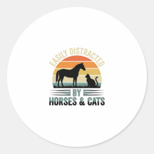 Adesivo Redondo Facilmente Distraído Por Cavalos E Gatos Design Vi