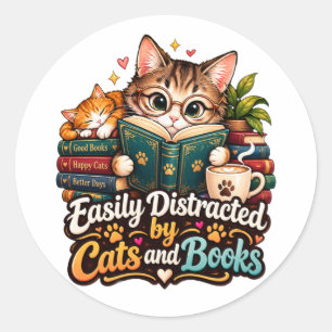 Adesivo Redondo Facilmente Distraído por Gatos e Livros Amante de