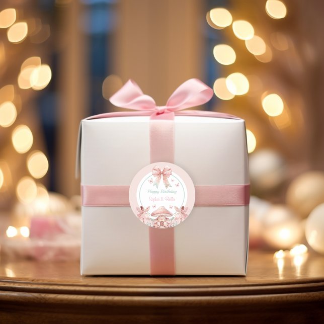 Adesivo Redondo Fairy Girls Mushroom House Gêmeos de fita Aniversá (Criador carregado)