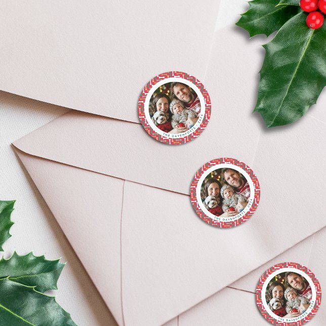 Adesivo Redondo Família de Cachorro com Foto Padrão Vermelho e Azu (Modern Red & Teal Bone Pattern Dog Family Photo Classic Round Sticker - on envelopes)