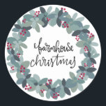 Adesivo Redondo Farmhouse Christmas Wreath<br><div class="desc">Farmhouse Wreath com Berries. Adicione um pouco de estilo de fazenda ao seu Natal nesta temporada.</div>
