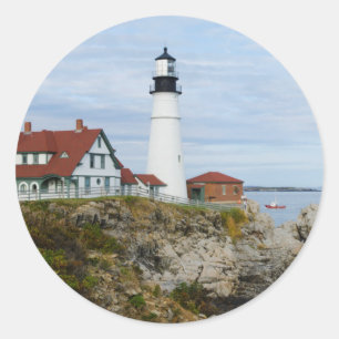 Adesivo Redondo Farol de Portland Headlight em costa rochosa