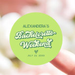 Adesivo Redondo Favor da Bachelorette do Partido da Piscina Verde<br><div class="desc">A adição perfeita à sua última festa de solteira. Quer você esteja hospedando uma festa de solteira de praia ou uma piscina de solteira, este adesivo é incontornável. É ideal para adicionar um toque pessoal às ideias da solteira da sua piscina e melhorar a sua festa de solteira de verão....</div>