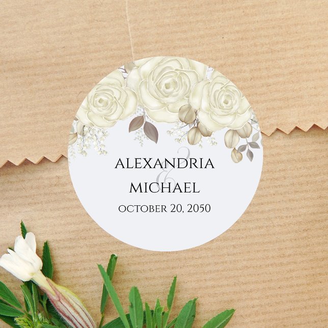 Adesivo Redondo Favor de Casamento Floral Elegante Personalizado (Light blue and roses wedding favor stickers.)