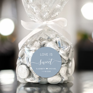 Adesivo Redondo Favor de Casamento Love Is Sweet Dusty Blue